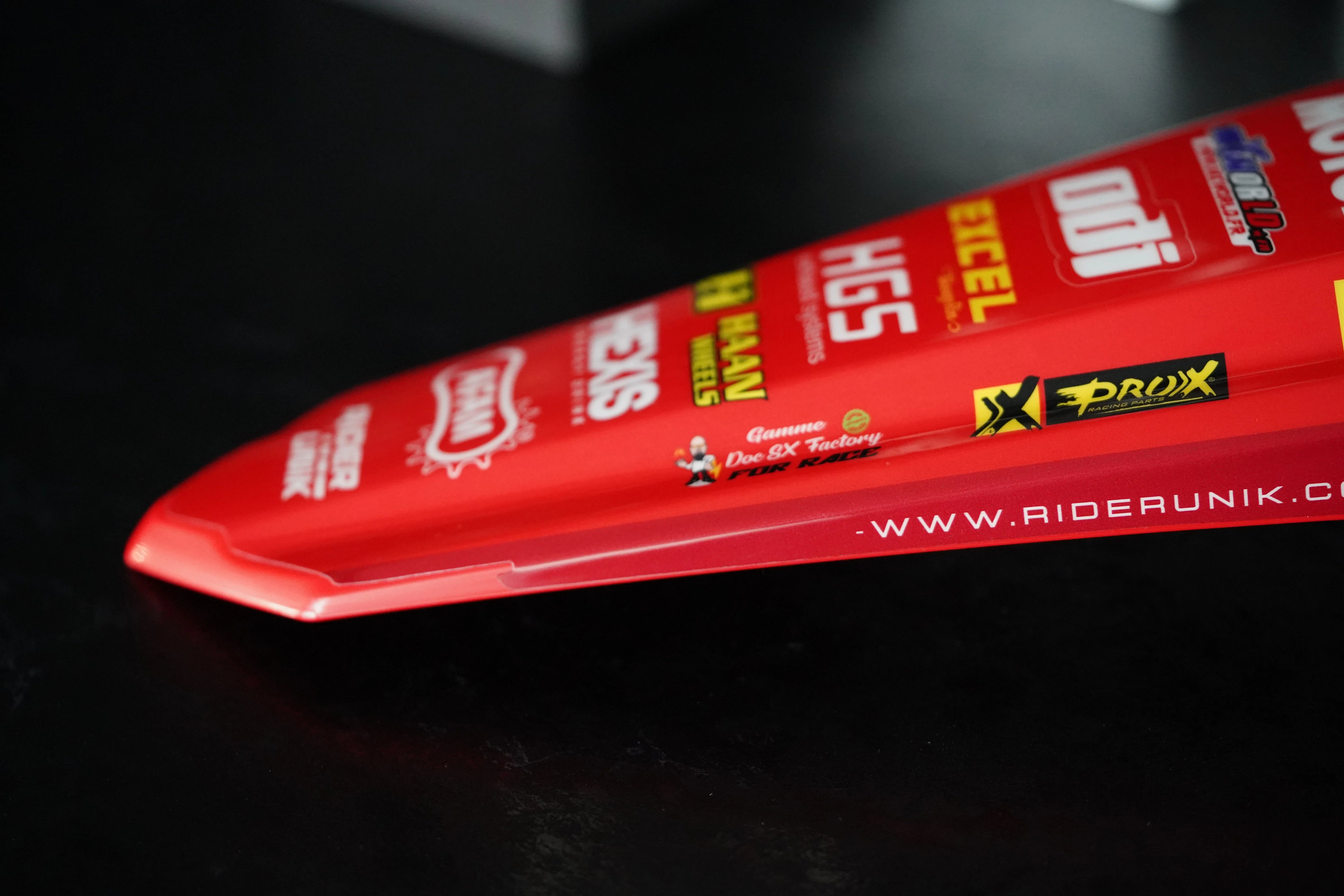 LAMINADO MATE PARA MOTOS HEXIS XT300M