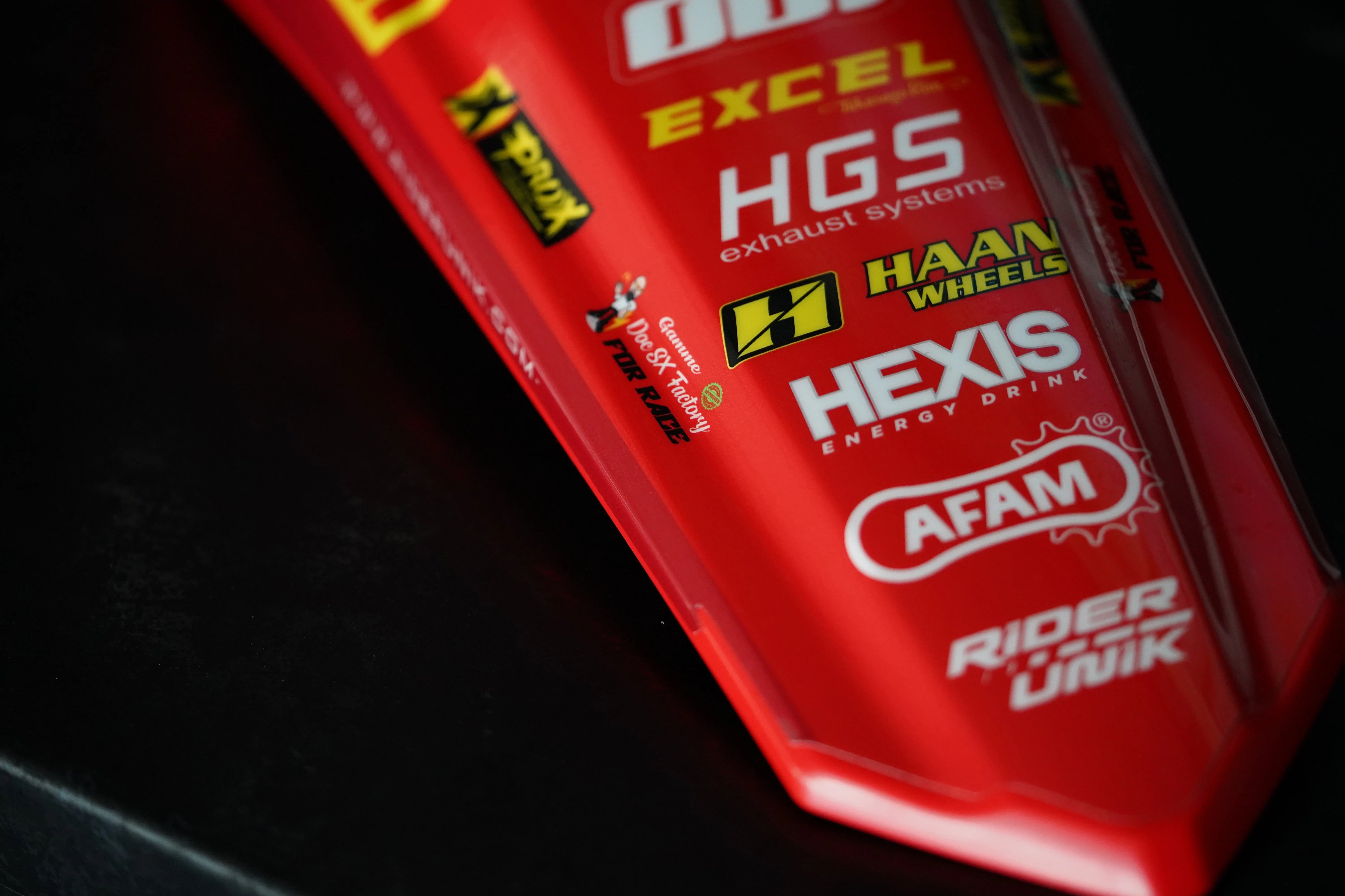LAMINADO MATE PARA MOTOS HEXIS XT300M