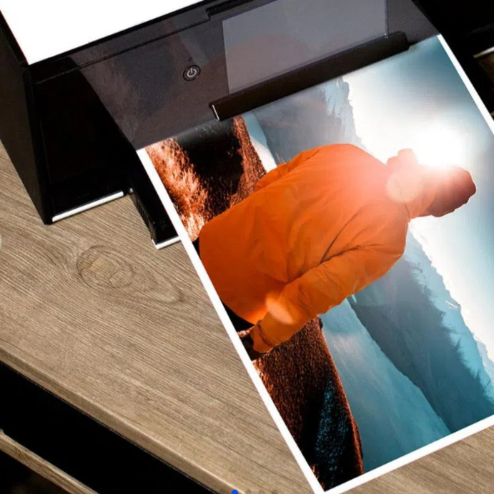 FOTOGRAFICO BRILLANTE DE 135GR ADHESIVO A4 X 50 HOJAS